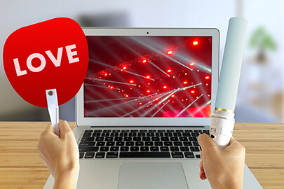 ライブグッズは変わり種が人気？おすすめのグッズや売れるグッズの特徴も解説