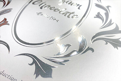 箔押し加工・印刷とは？メリットや注意点などについて紹介！