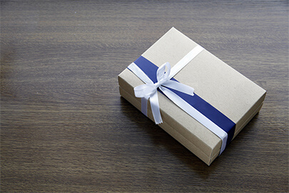 学校の周年記念で贈る記念品は何が良い？おすすめ7アイテムを紹介