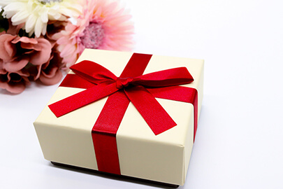 来場記念品を配布するメリットやノベルティグッズ製作時のポイントを紹介