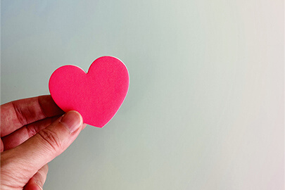 推し活とは？「推し」の対象やおすすめグッズを紹介