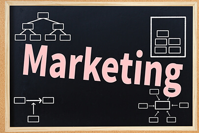 >マーケティングと販促(販売促進)の違いとは？意味や手法を解説