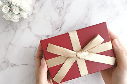 同人誌と一緒に渡したい!もらって嬉しいノベルティ5選