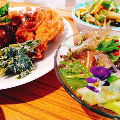 食堂で提供された様子