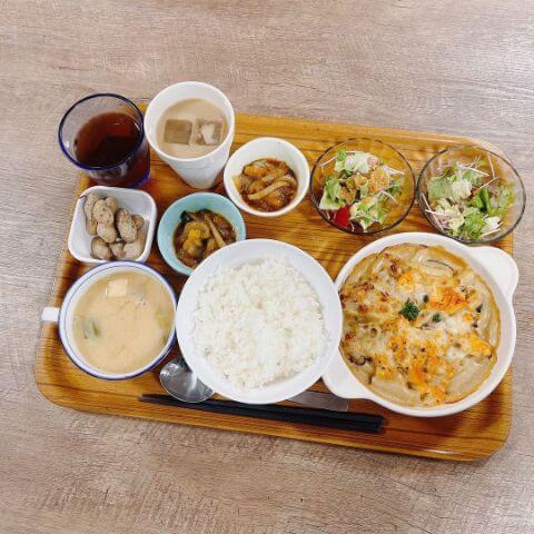 鮭ときのこのマカロニグラタン