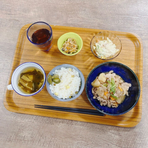 栗おこわと味噌肉じゃが