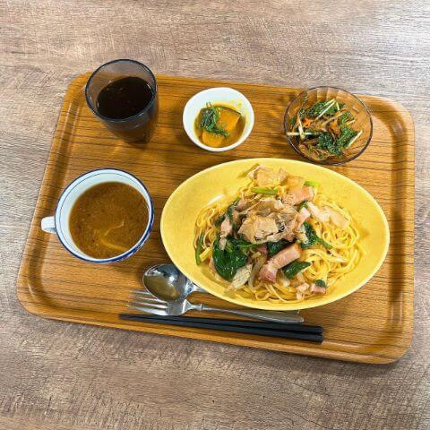 ほうれん草とベーコンの和風パスタ