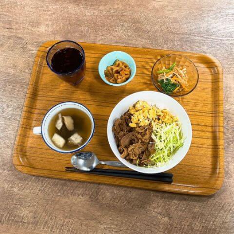豚こまチャーシュ三色丼