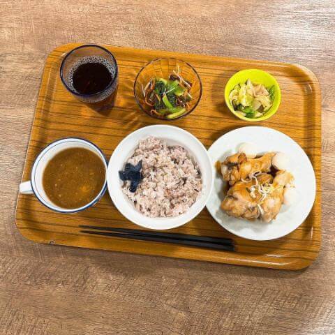 手羽元とうずら卵の甘辛照り焼き