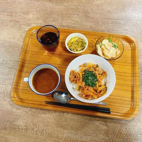 スタミナ豚キムチ丼