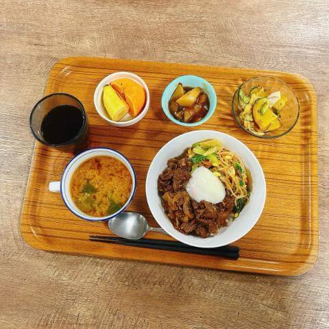 温玉のせビビンバ丼