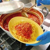 粗挽き肉のミートソースパスタ