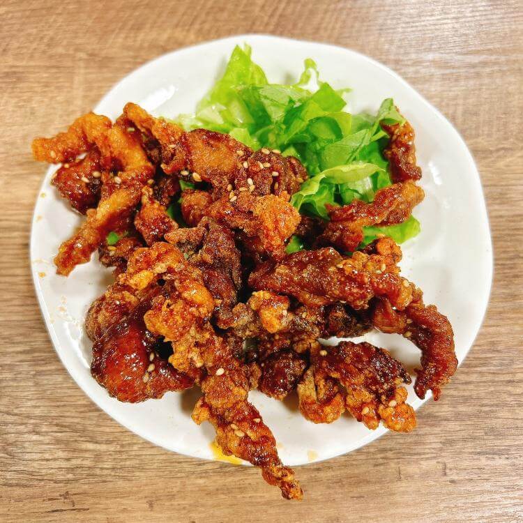 豚コマ唐揚げ甘辛胡麻がらめ-写真