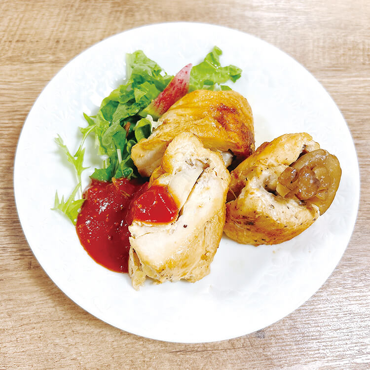 鶏むね肉の<br>チーズ舞茸ロール