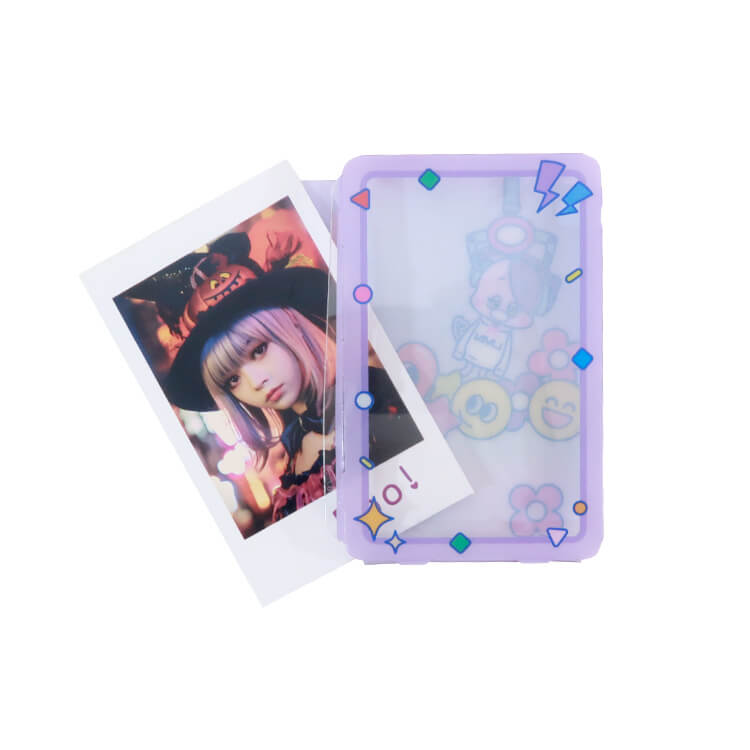 組み立てチャーム(四角タイプ)-チェキをチャームに入れる-写真