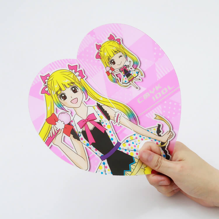 折りたたみうちわ-使用時-写真