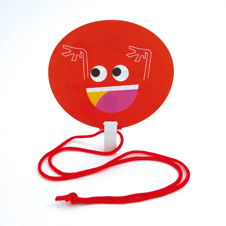 指輪うちわ-紐取り付けイメージ-写真