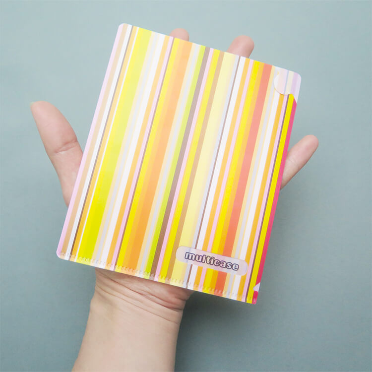 コンパクトな手のひらサイズです。