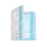 ケースごと折りたたんでコンパクトに持ち運べます。