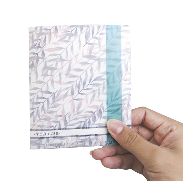 持ち運びやすい大きさです。