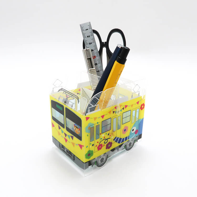 組み立てスマホ・ペンスタンド(乗り物タイプ)-使用イメージ-写真