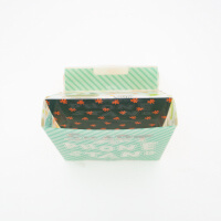 組み立てスマホ・ペンスタンド(横置きタイプ)-ポケット内側のデザイン-サムネイル写真