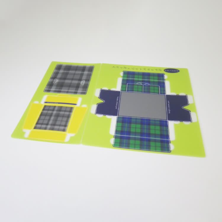 納品時はシート状でかさばらず、保管、配布しやすいです。