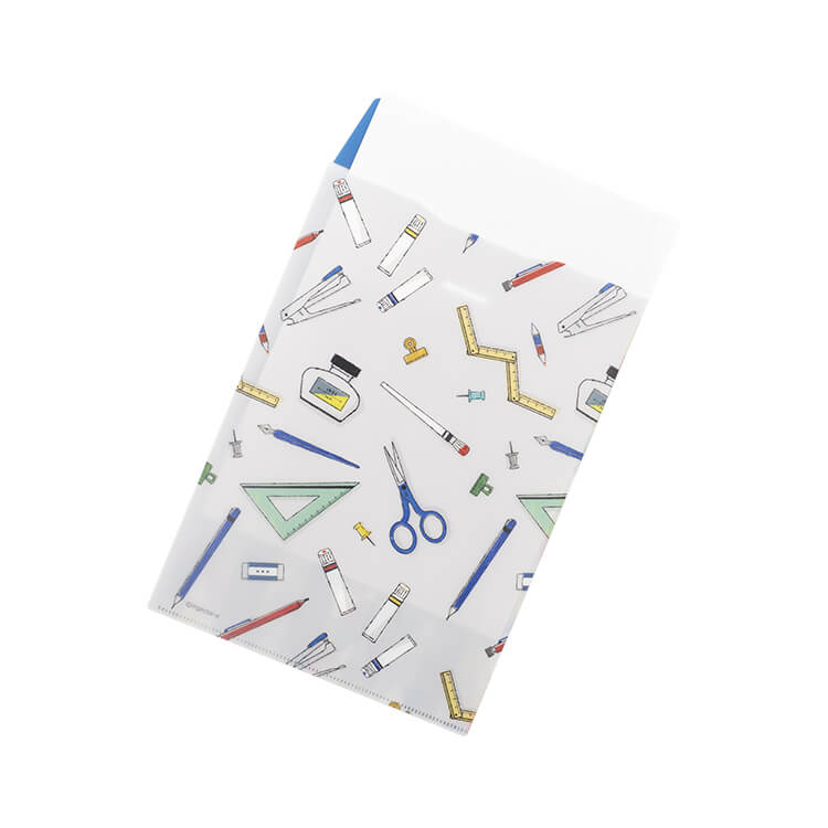 058-02ルーズリーフケース(ファイル付きタイプ)(A4)はA4サイズの紙が収まります。