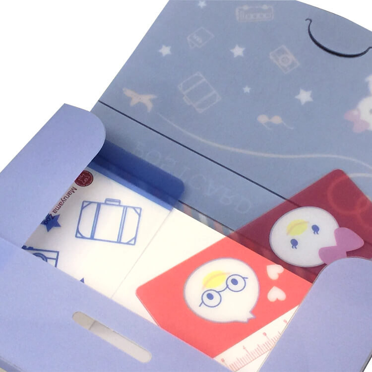 中仕切りとしおりが付いています。