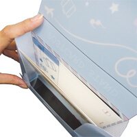 中身が少ない時でもポストカードが倒れません。