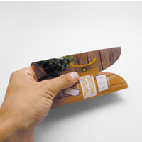 差し込みを底部のスリットに差し込んで固定すれば、横向きで飾れます。