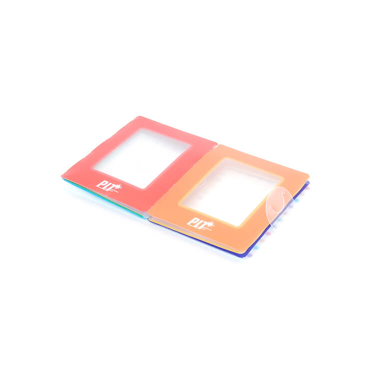 納品時はシート状でかさばらず、保管、配布しやすいです。-写真