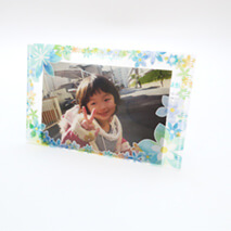 スタンドとしても飾れます。