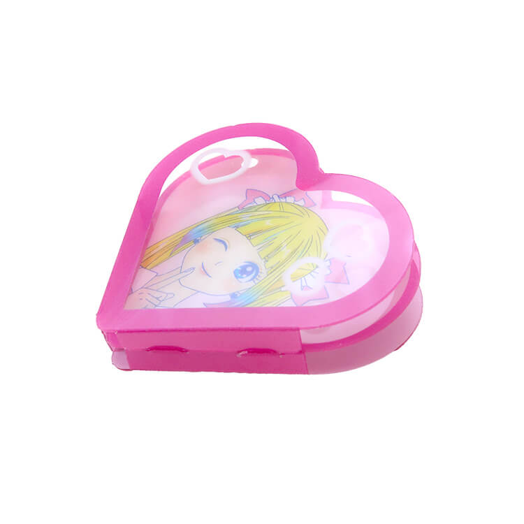 レイヤーになっているので奥行のあるデザインができます。-写真