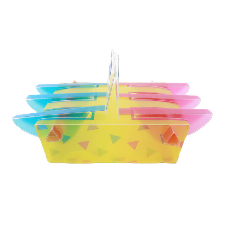 2人で対戦、各3個の札があります。