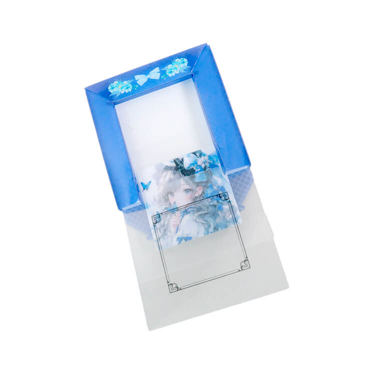 台紙にセットしたカードと台紙を重ねてフレームにセットします。-写真