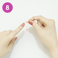 8.余分なシールを切り取る