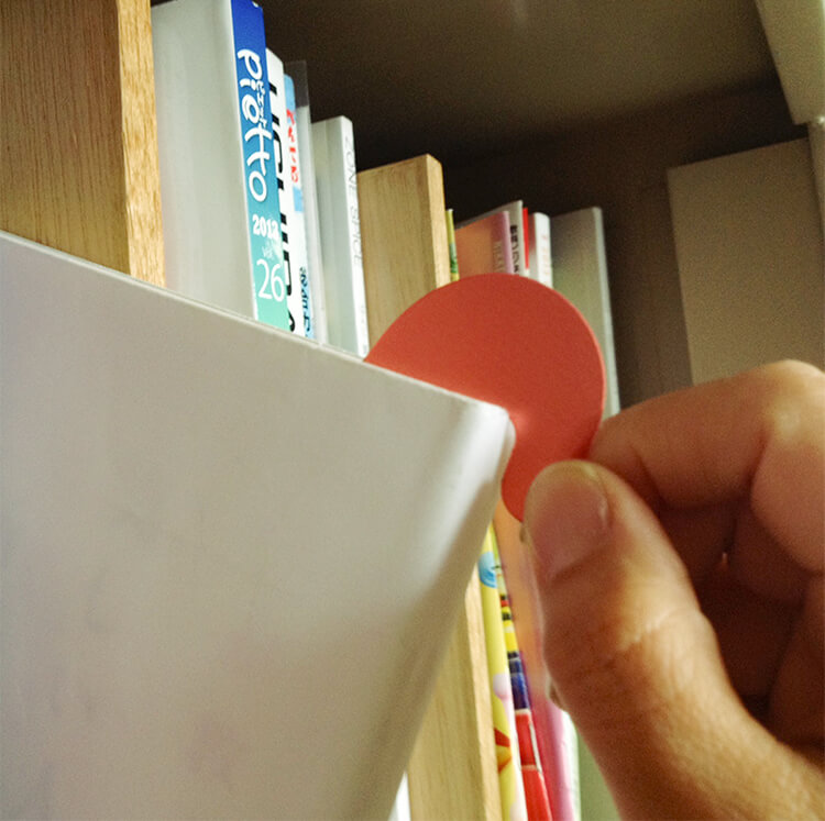 本を引き出しやすいブックマーカーです。
