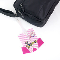 ミニタイプはボールチェーンをつけるとチャームになります。(オプションです)