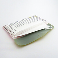 予備マスクも沢山入ります。(最大8~10枚)