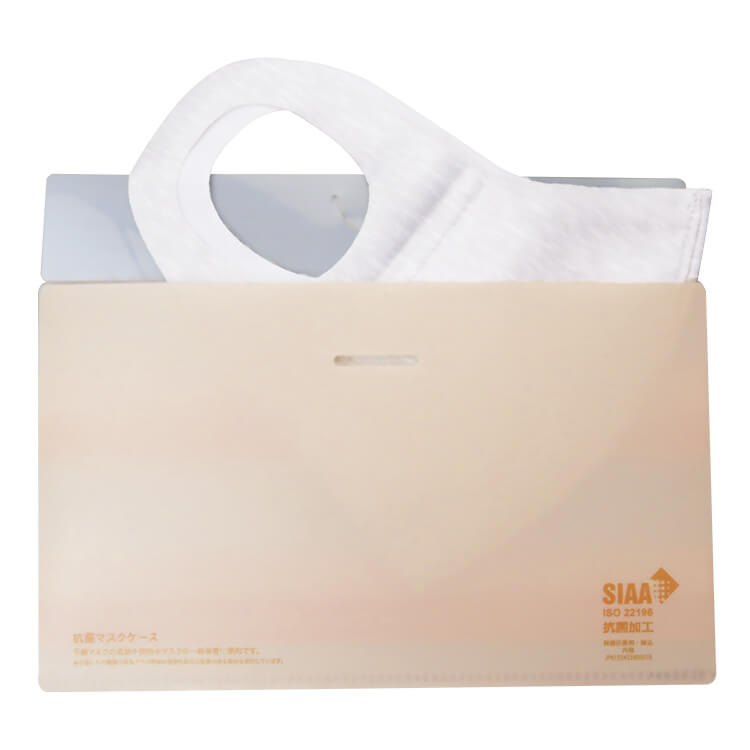 予備のマスクは封筒部部に。