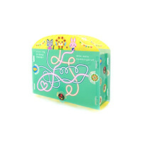 子どもが遊べる迷路柄など、電車柄以外もおすすめです。