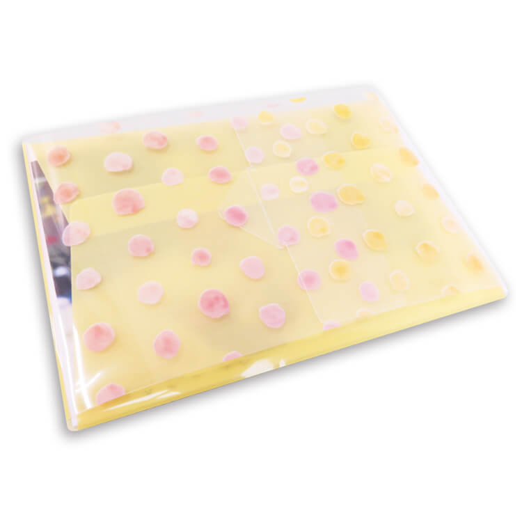 渡すときは手前の差し込みにさして封筒で。