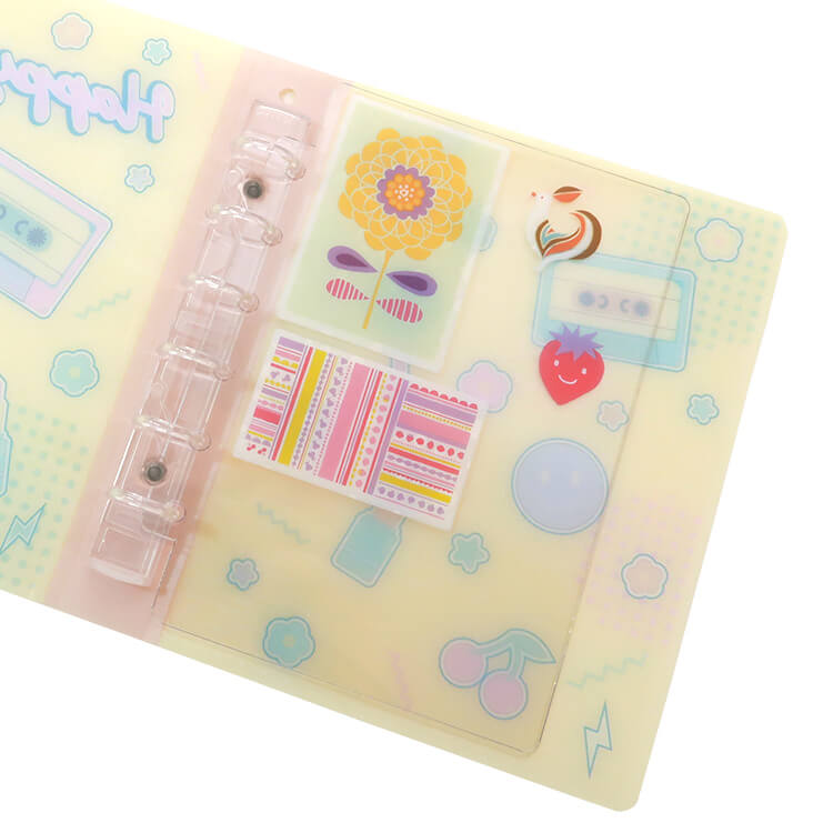 リフィルにシールを貼って楽しみます。-写真