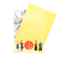 PHP研究所株式会社様_クリアファイル-書類を挟むと、キャラクターが目立つようなデザインになります。-写真