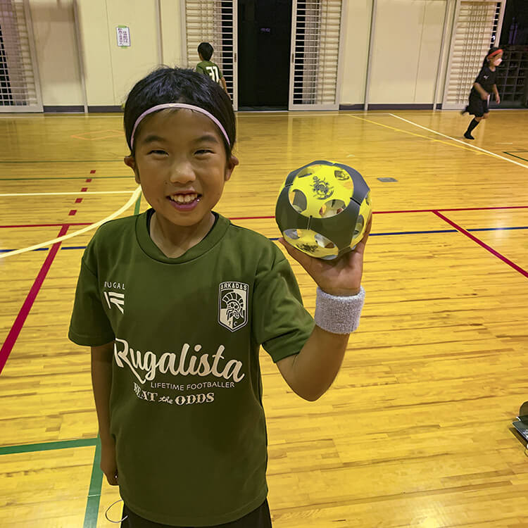 パズルボール組み立て風景-写真