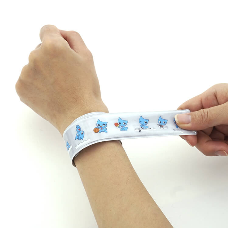 愛知県教育委員会様_リフレクターバンド「2018 彩る感動 東海総体」-装着-写真