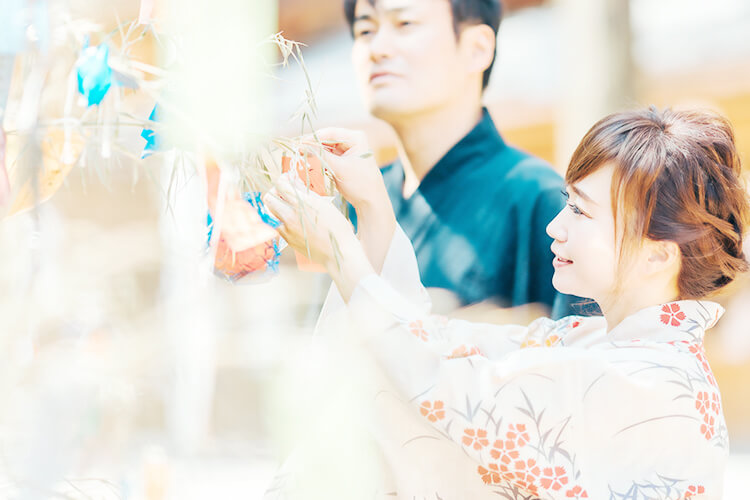 夏祭りに来たカップル‐写真