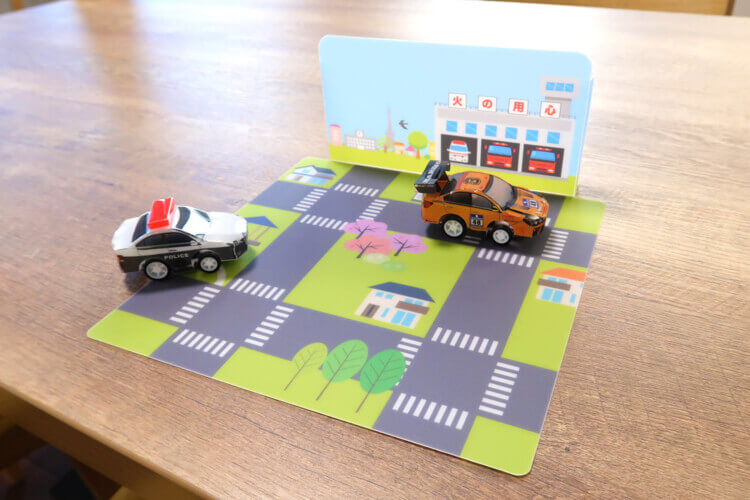 飲食店やディーラーな省スペース用のプレイマットとして-画像