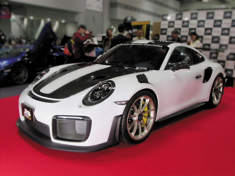 新車発表時イメージ-写真